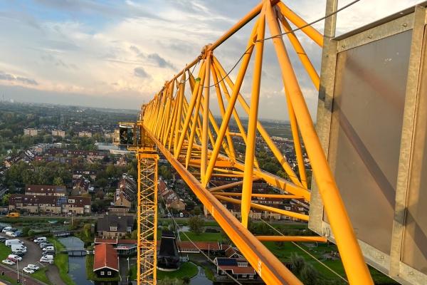 Multi-Crane-solves-De-Zaanse-Heldens-jobsite-puzzle-with-Potain-cranes-08.jpg